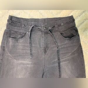 Elliott & Vine Women’s 14 Black High Rise Straight Leg Jeans Unique Waist
